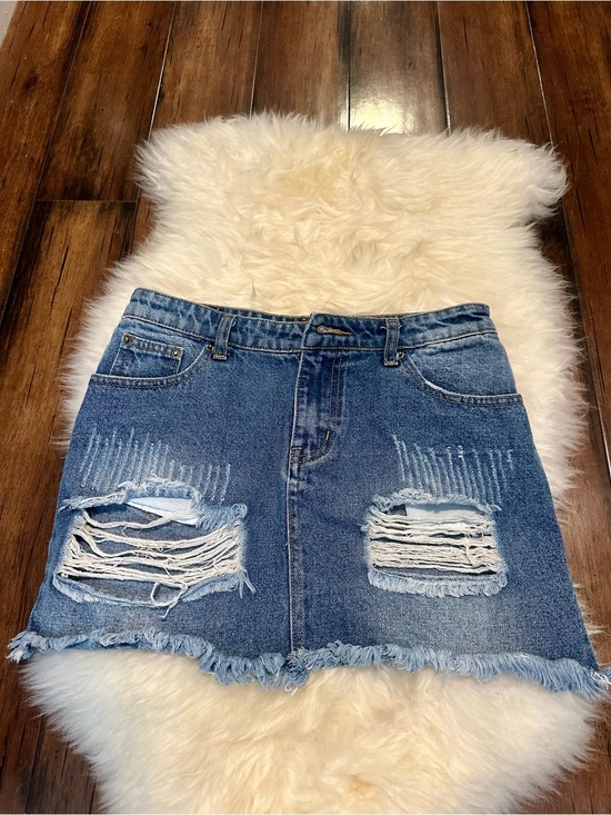 POL Dresses & Skirts - NWOT mini skirt